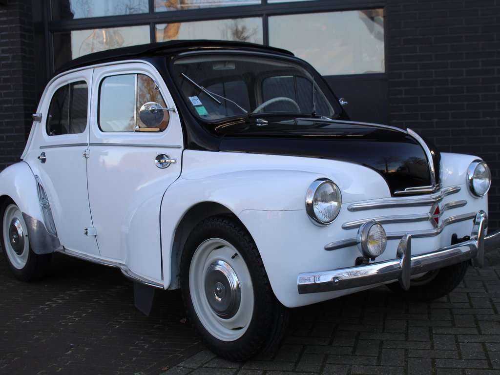 Renault 4 CV