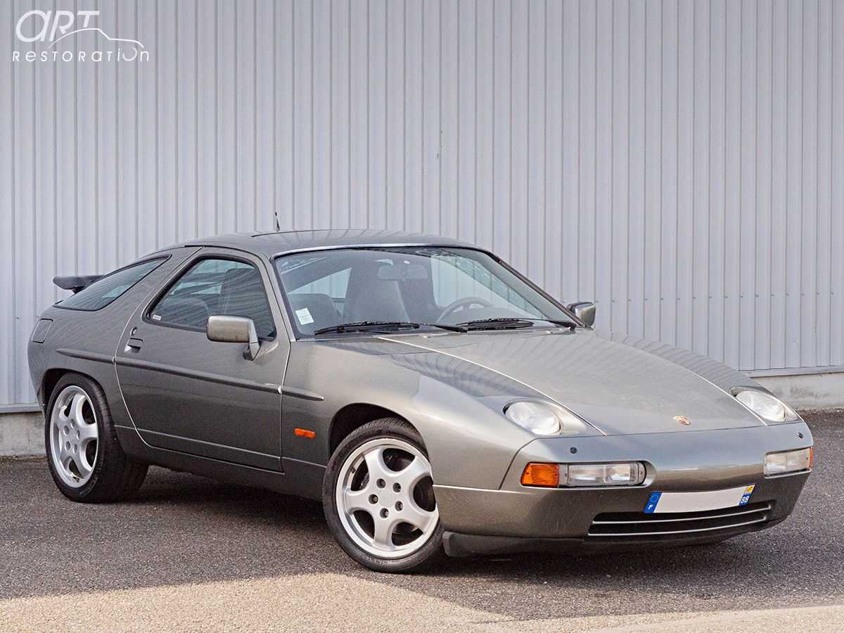 Porsche 928