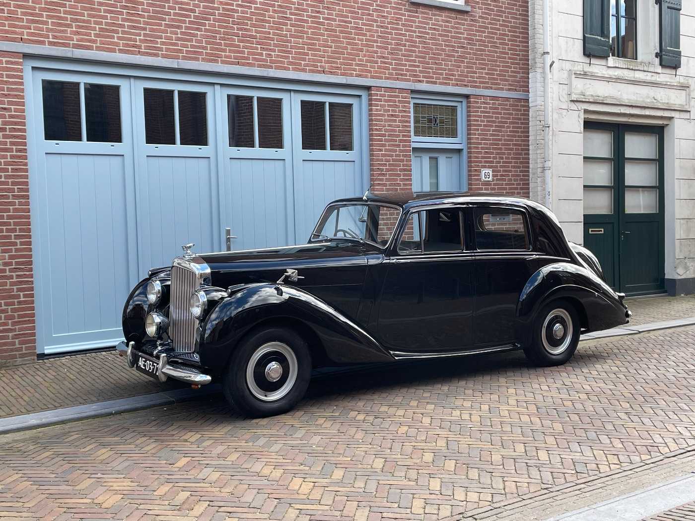 Bentley Type R