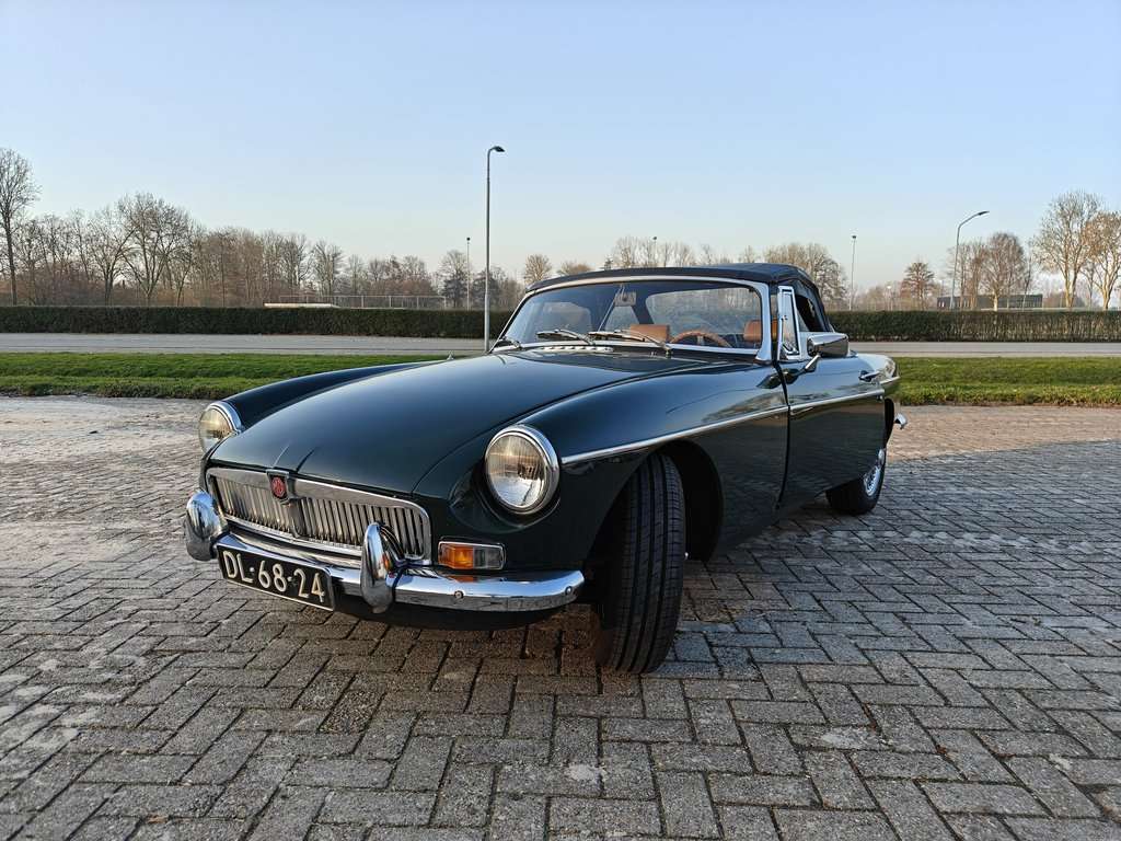 MG B