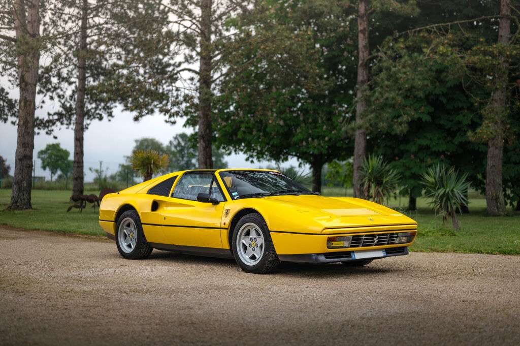 Ferrari 328