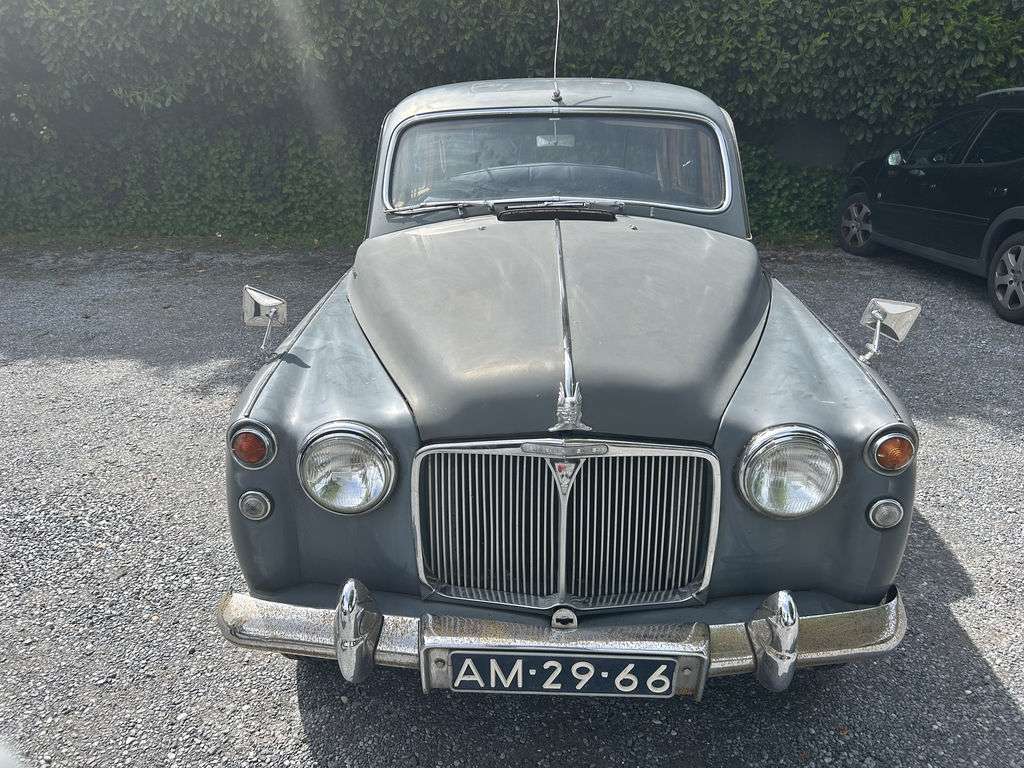 Rover P4