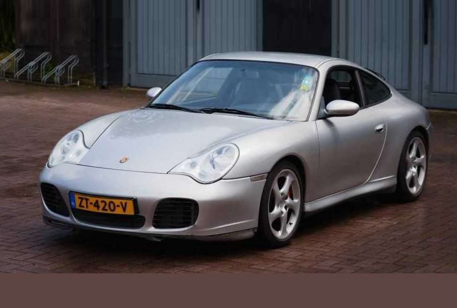 Porsche 996