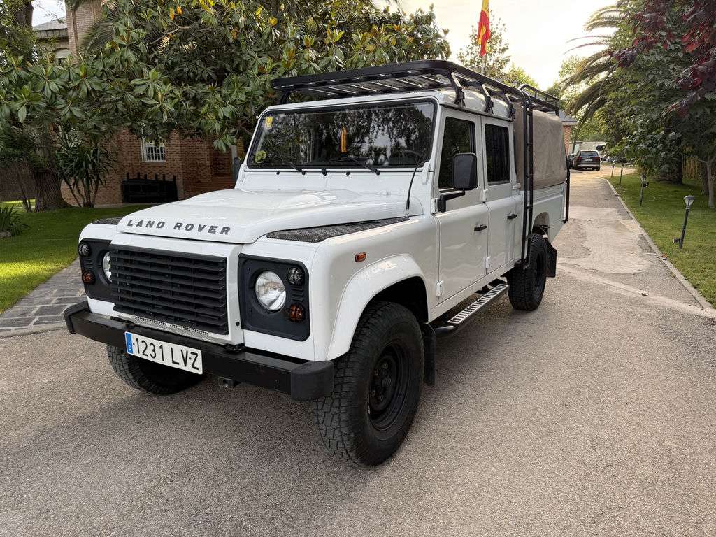 LandRover Defender