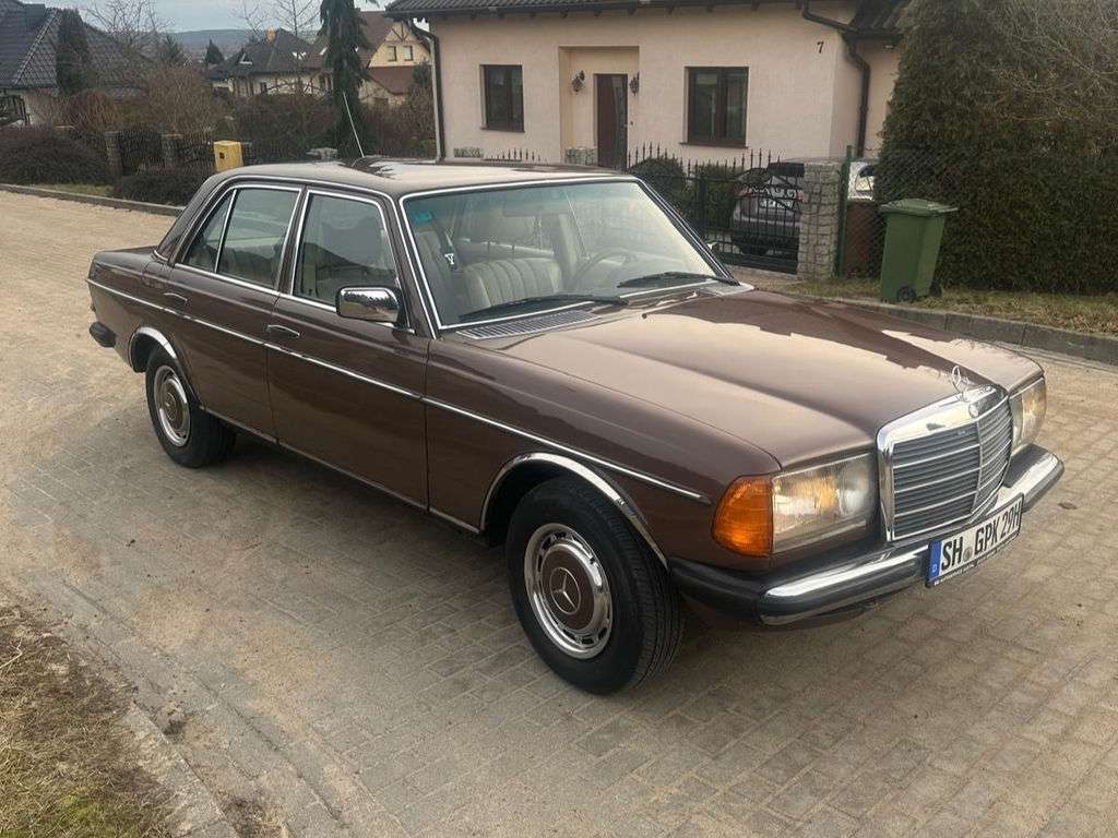 Mercedes-Benz 250