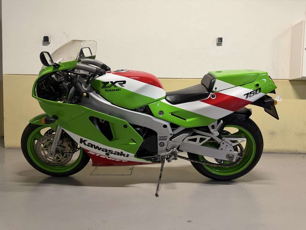 Moto Kawazaki
