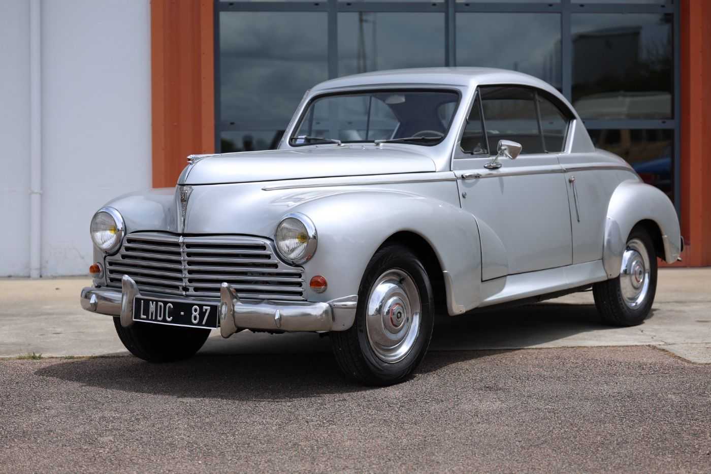 Peugeot 203