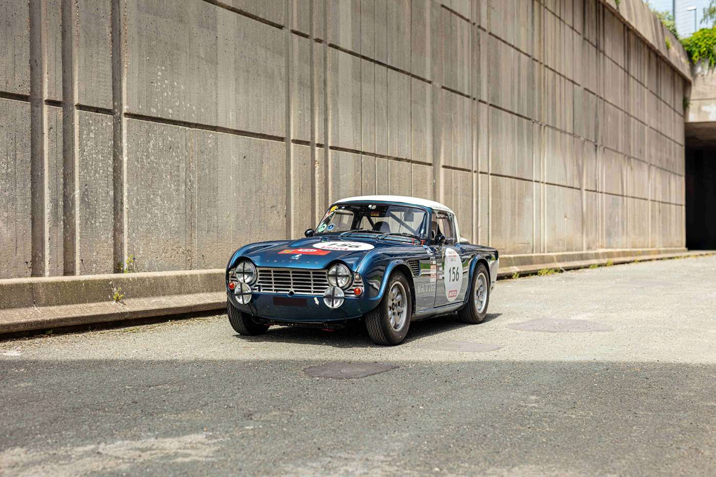Triumph TR4