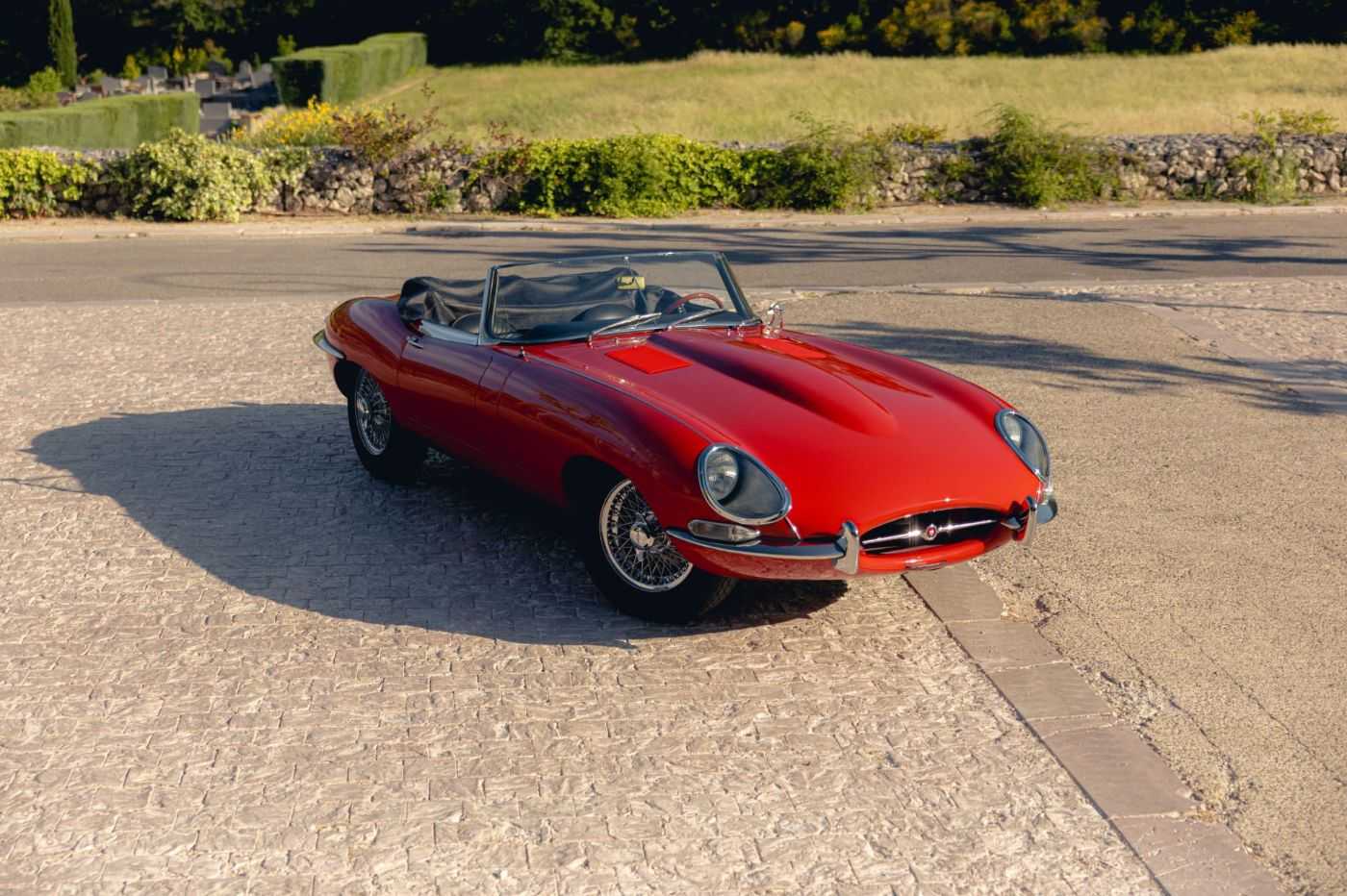 Jaguar Type E