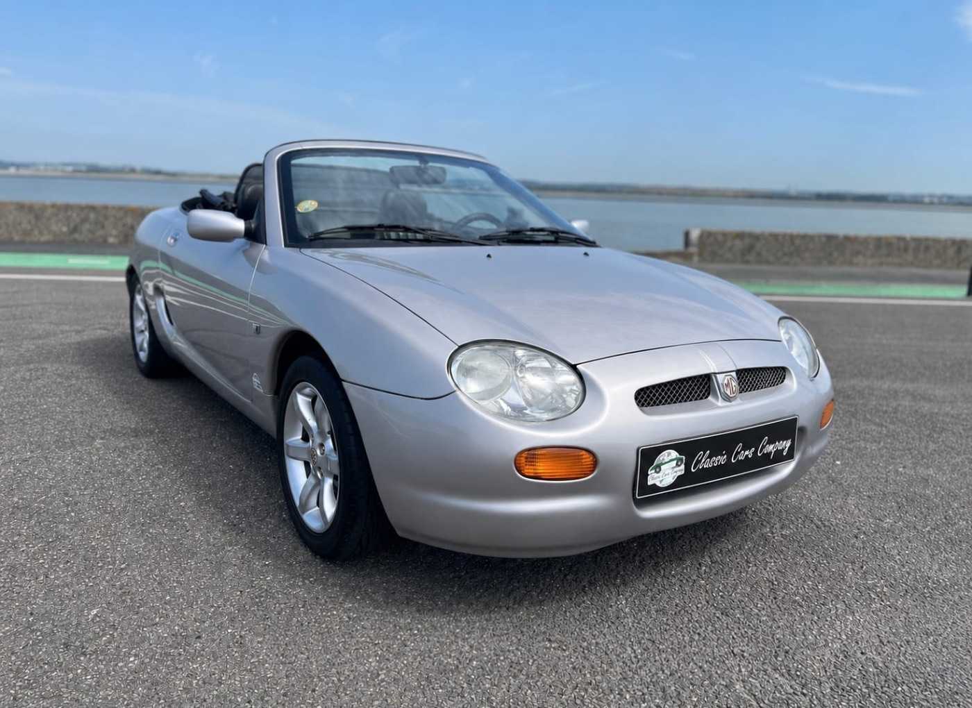 MG F