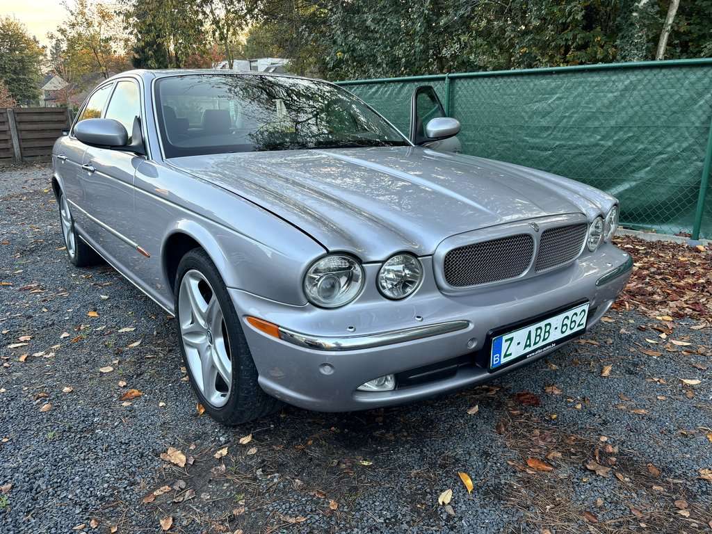 Jaguar Série - XJ