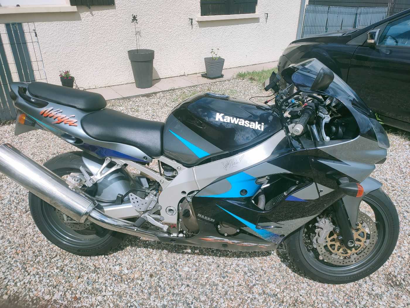 Moto Kawazaki