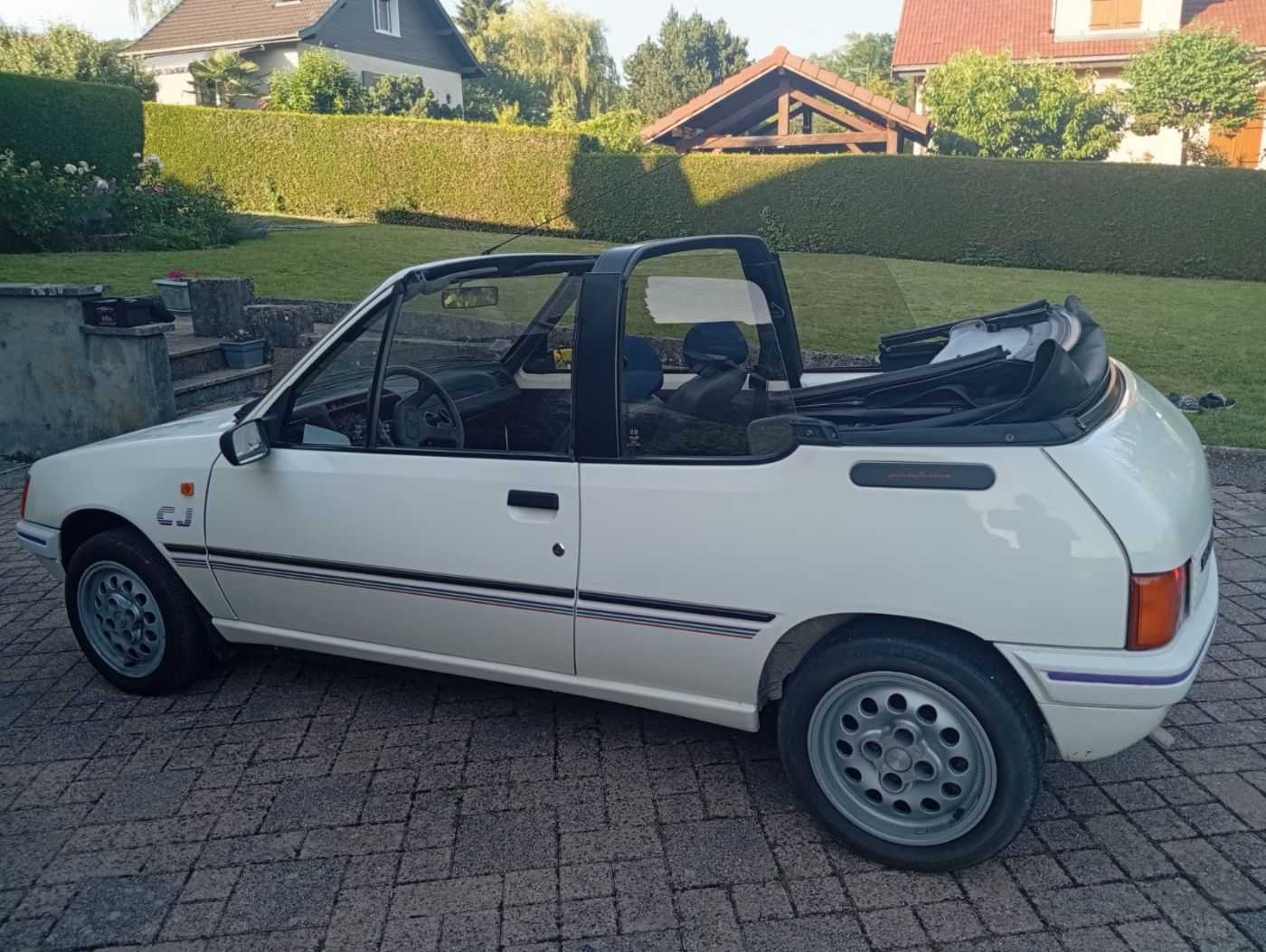Peugeot 205