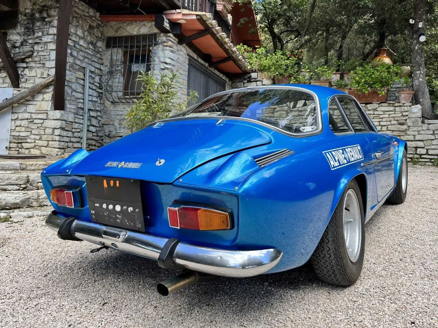 Alpine A 110