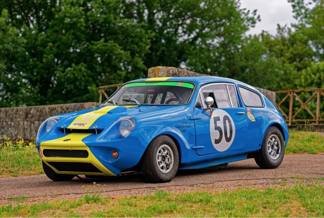 Marcos Mini