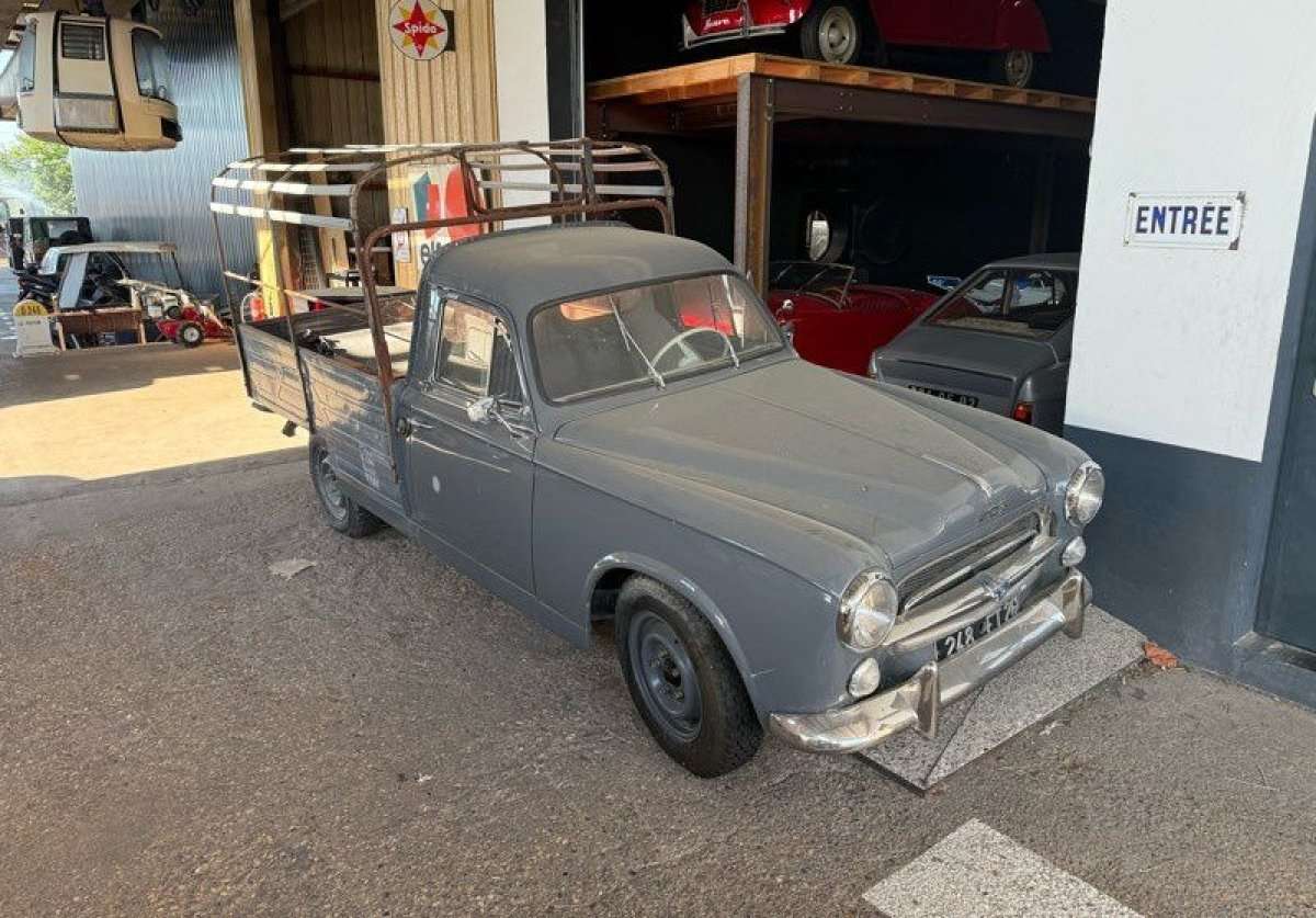 Peugeot 403