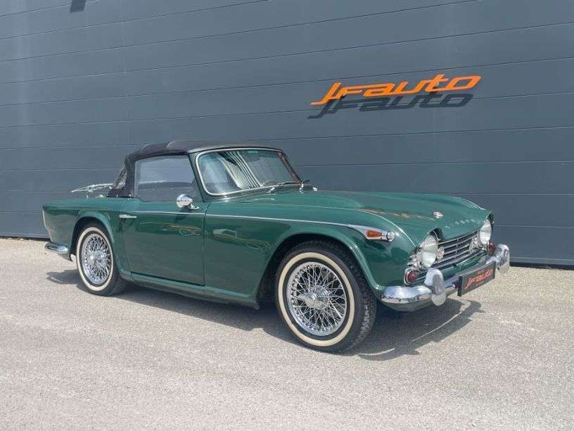 Triumph TR4