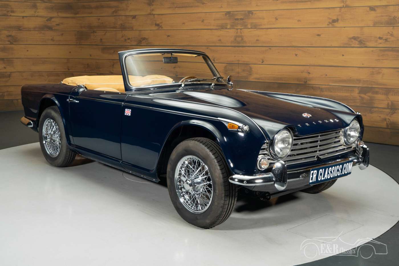 Triumph TR4
