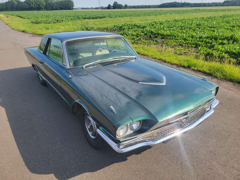 Ford Thunderbird