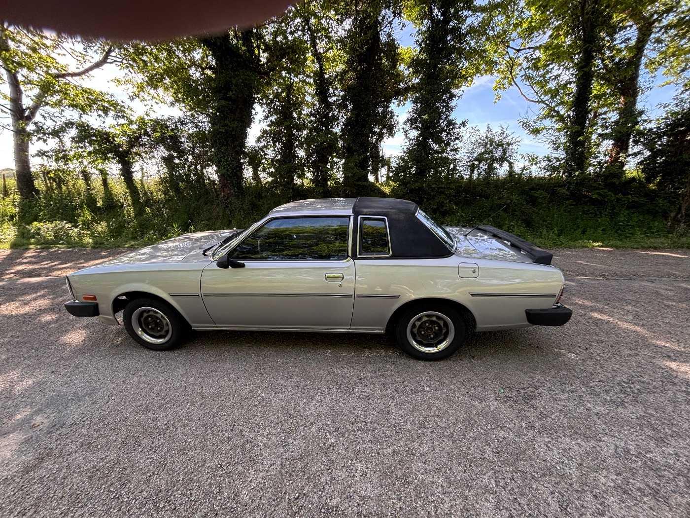 Mazda 121