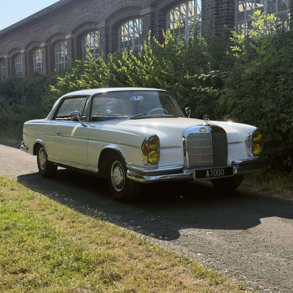 Mercedes-Benz SE