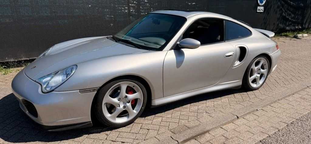 Porsche 996