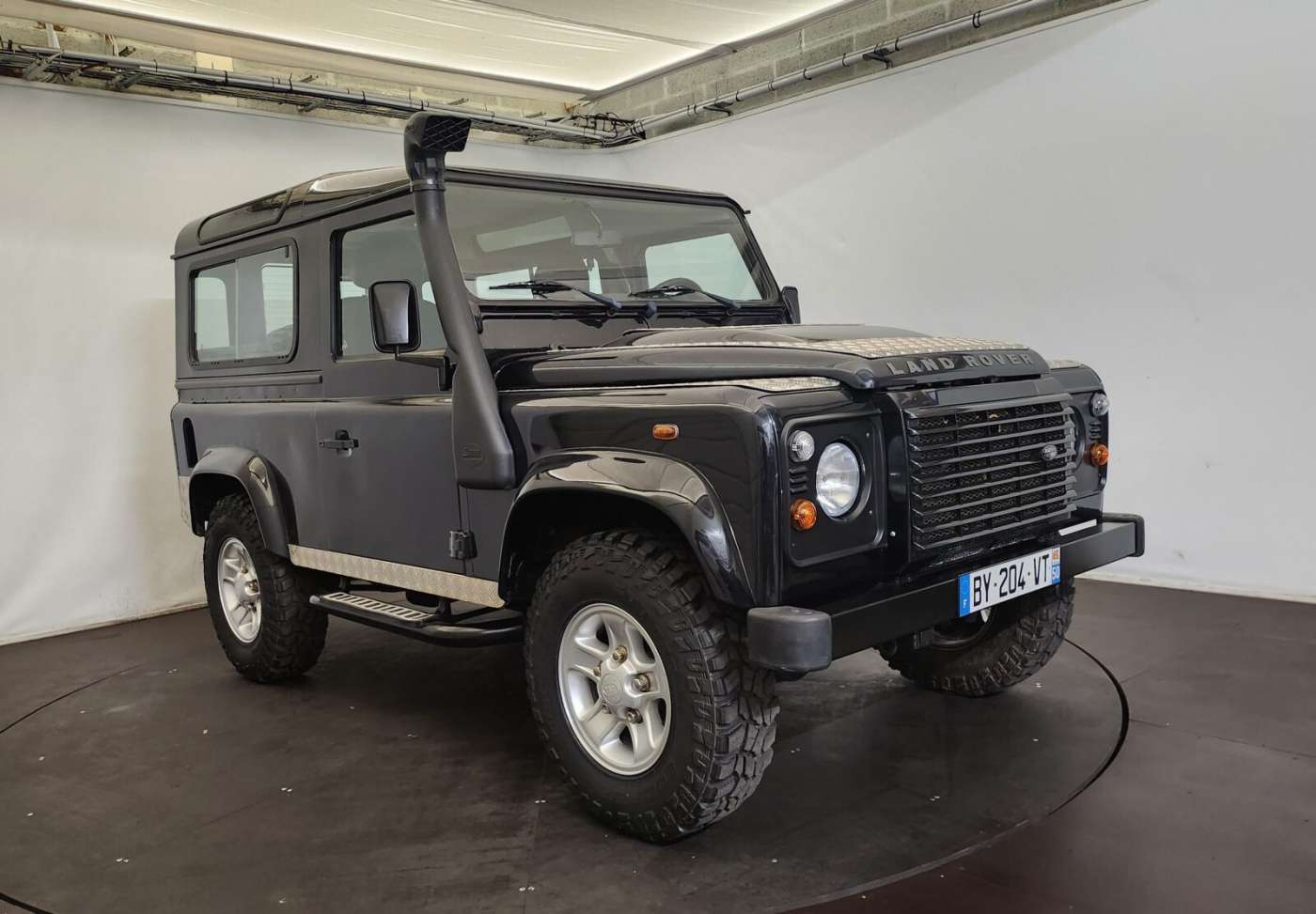 LandRover Defender