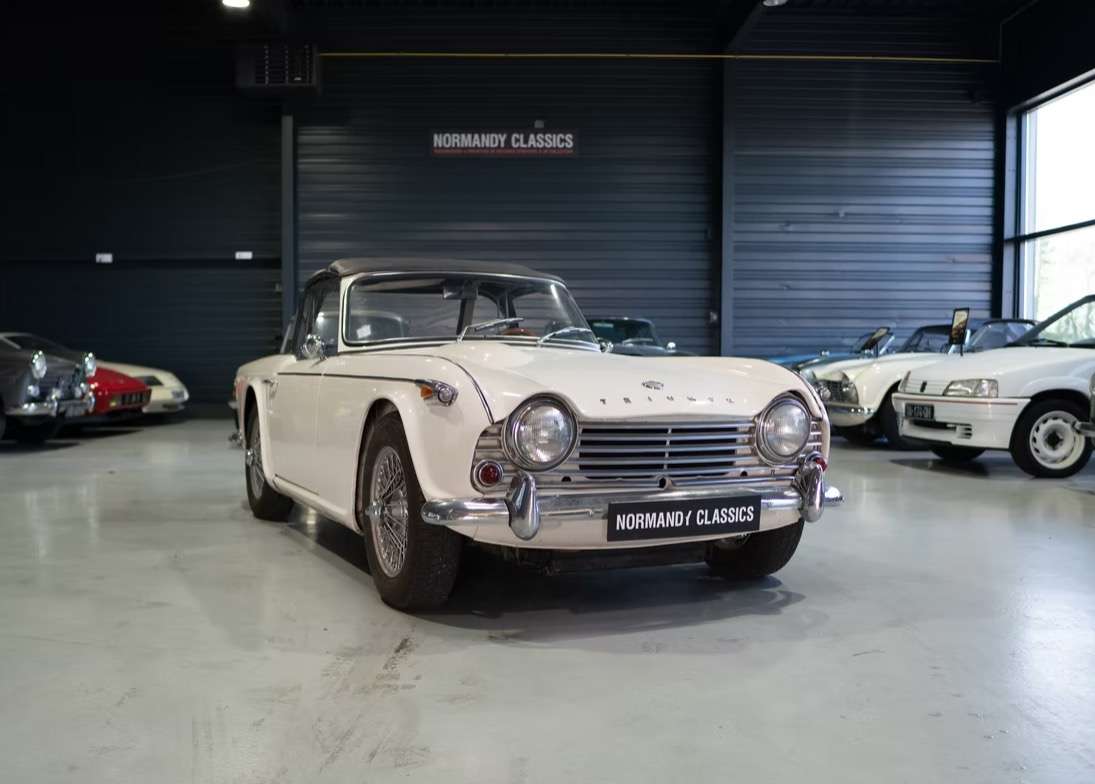 Triumph TR4