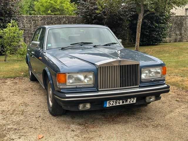 Rolls-Royce Silver Spirit