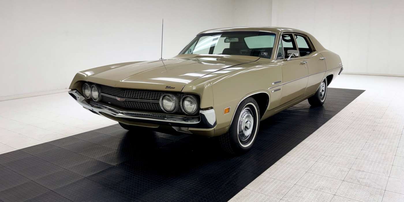 Ford Fairlane