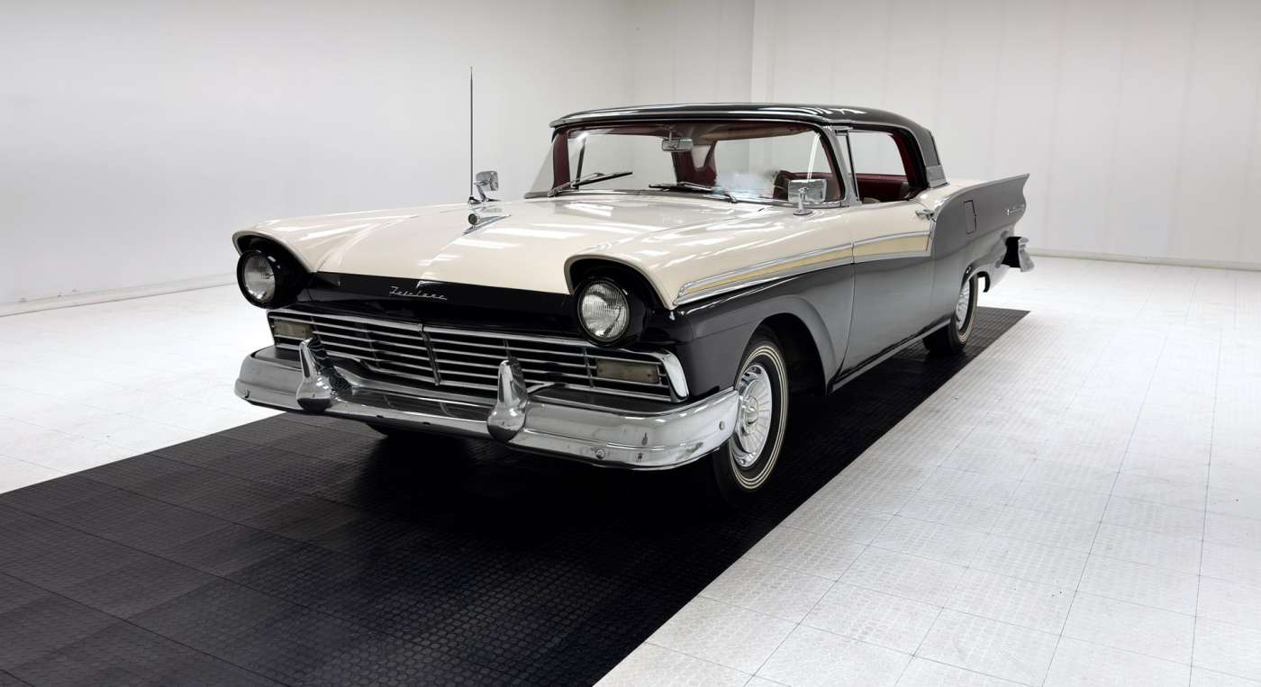 Ford Fairlane