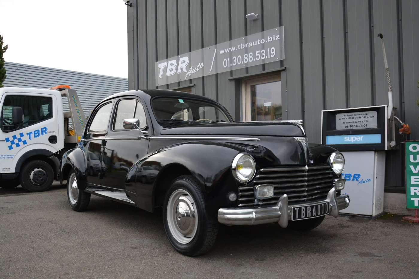 Peugeot 203