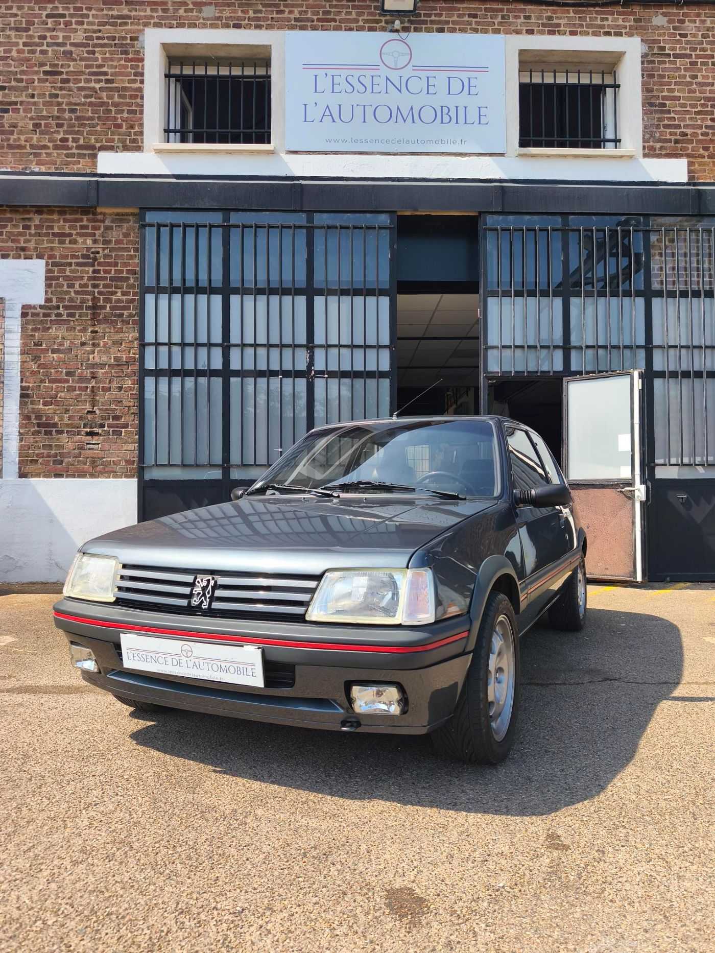 Peugeot 205