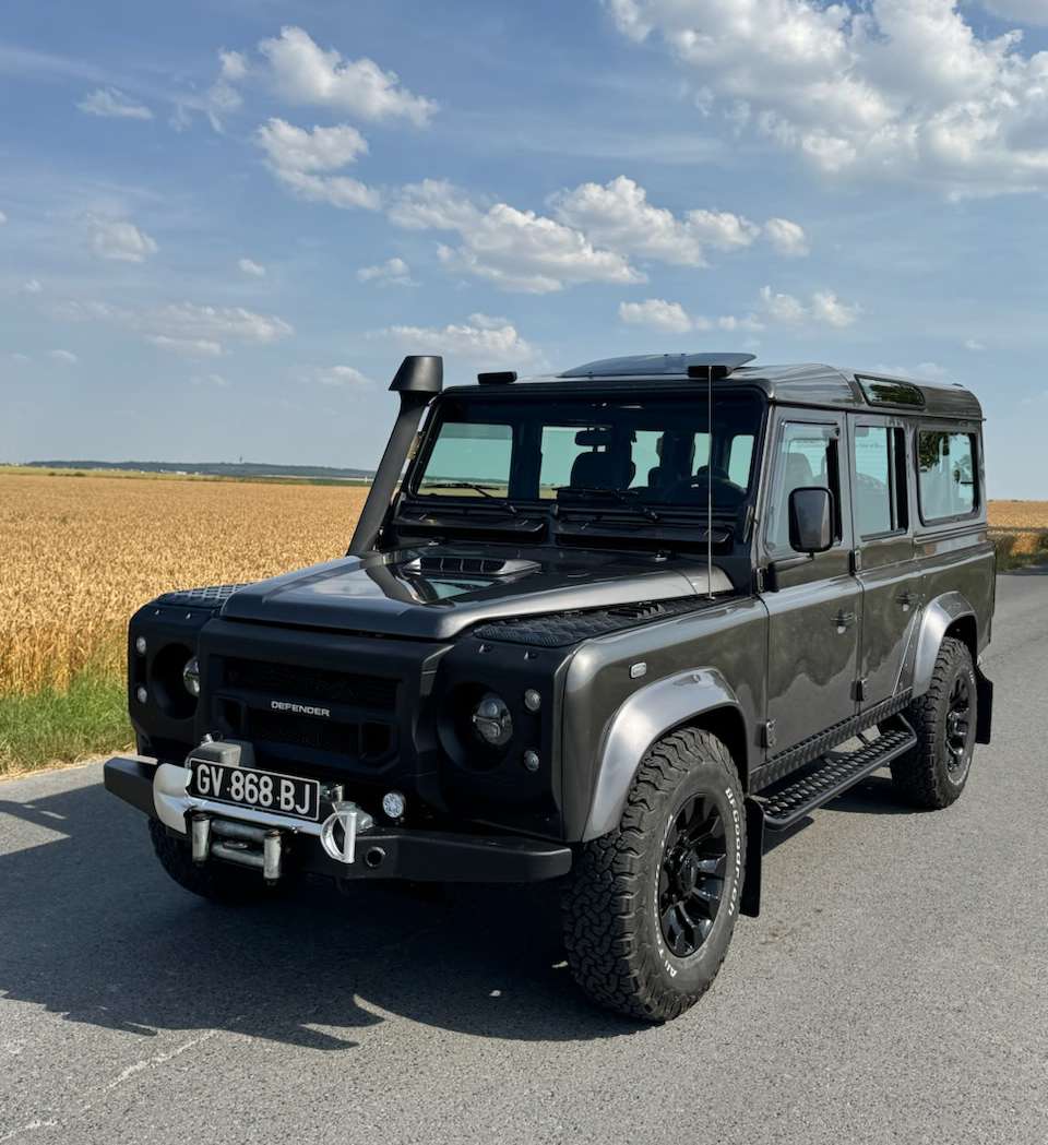 LandRover Defender