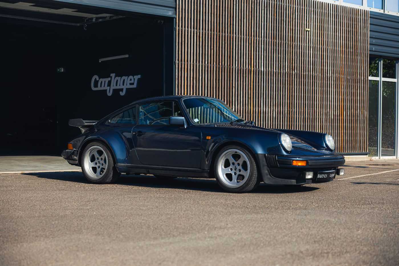 Porsche 930