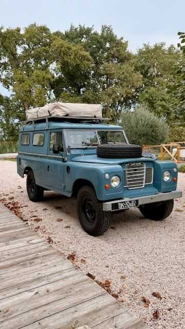 LandRover 109