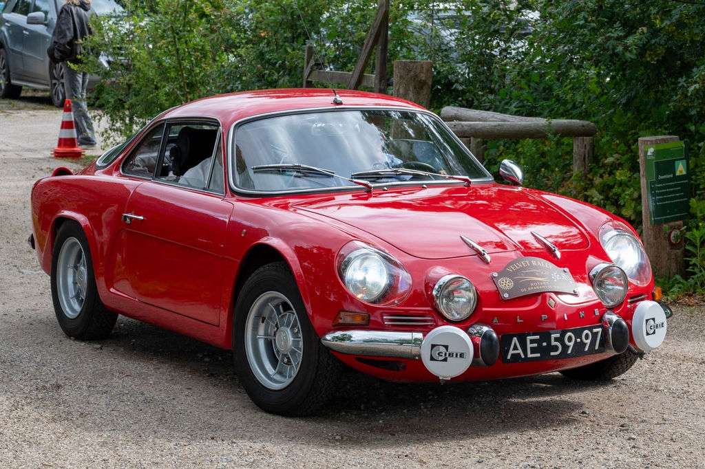 Alpine A 110