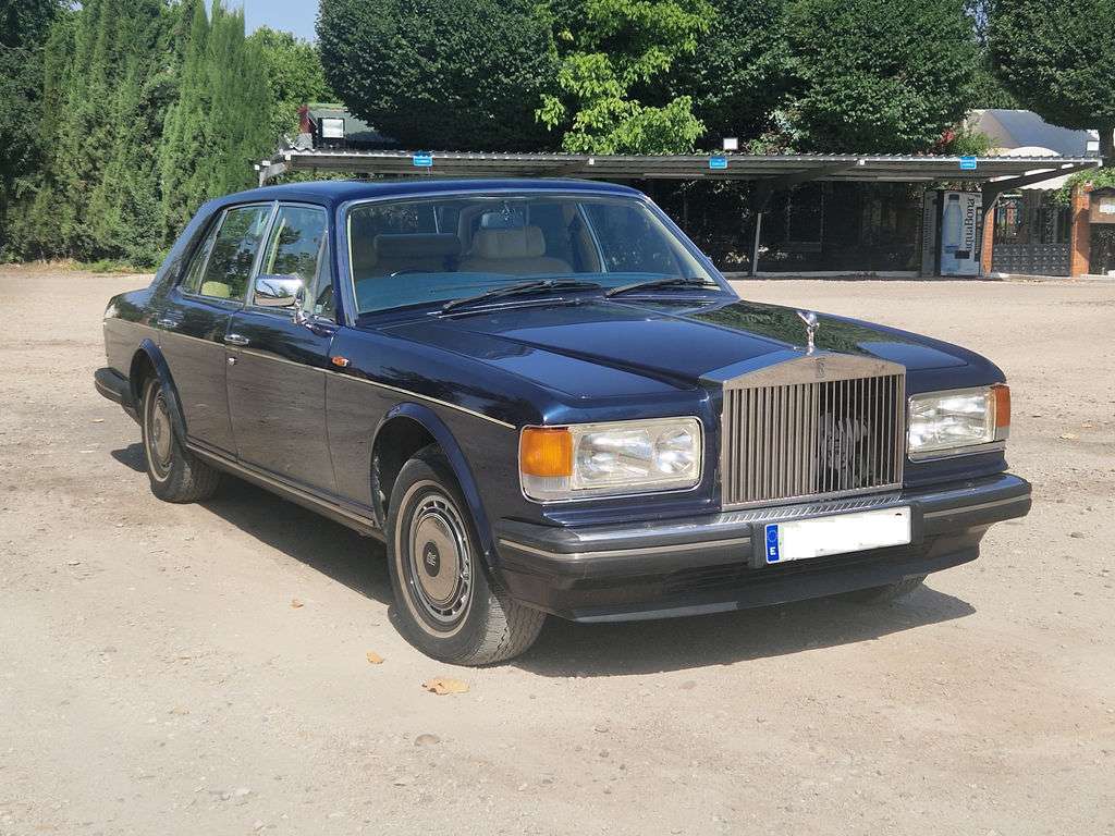 Rolls-Royce Silver Spirit