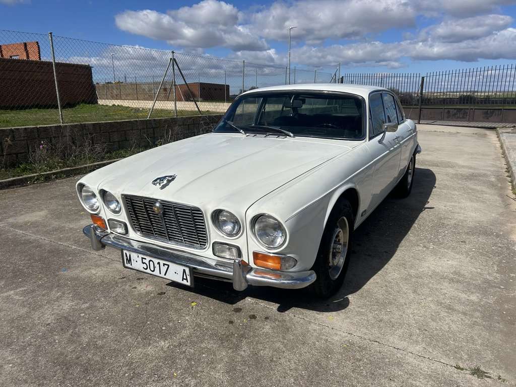 Jaguar Série - XJ