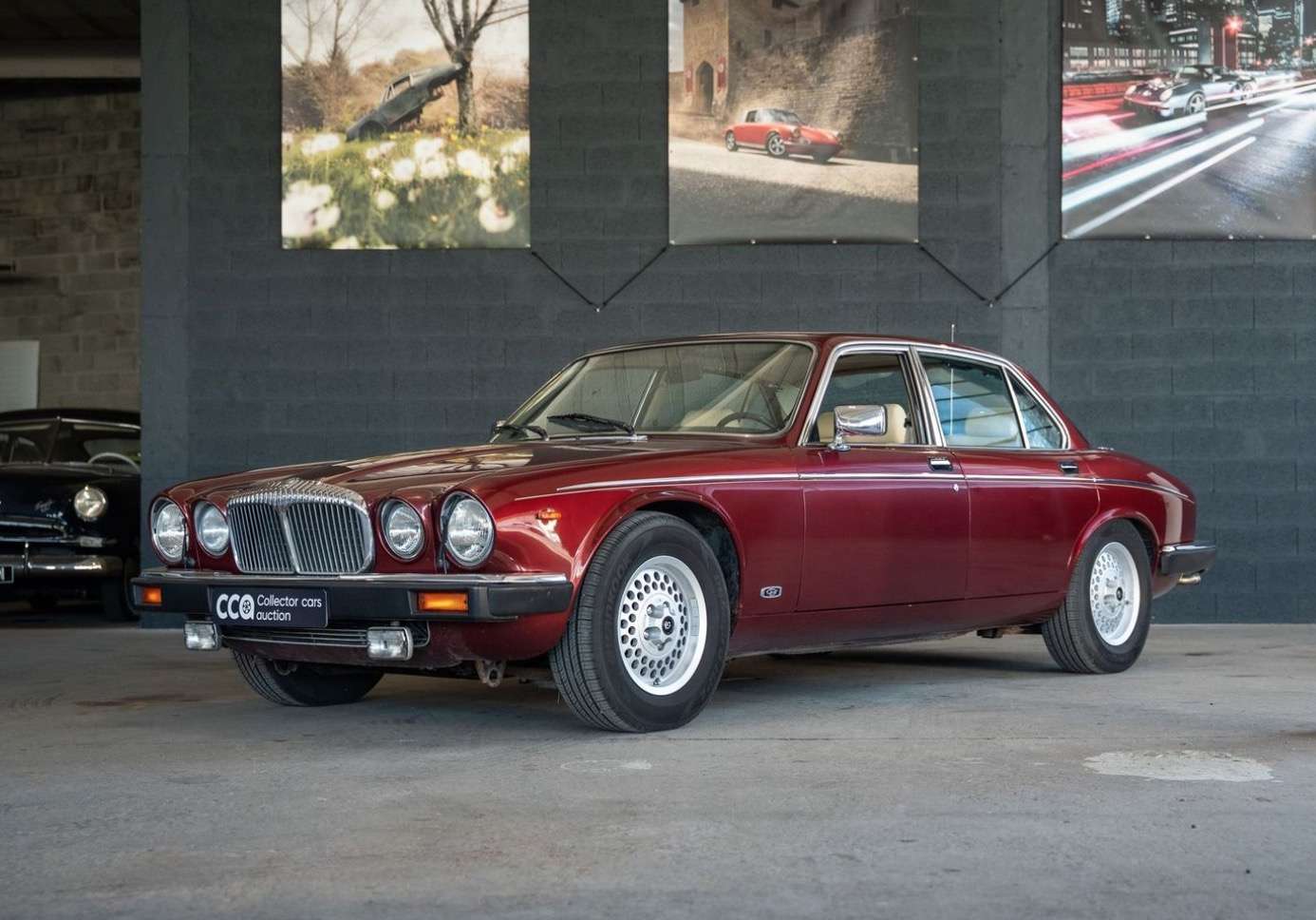 Daimler Double Six