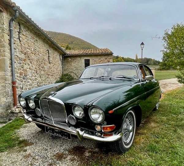 Jaguar 420