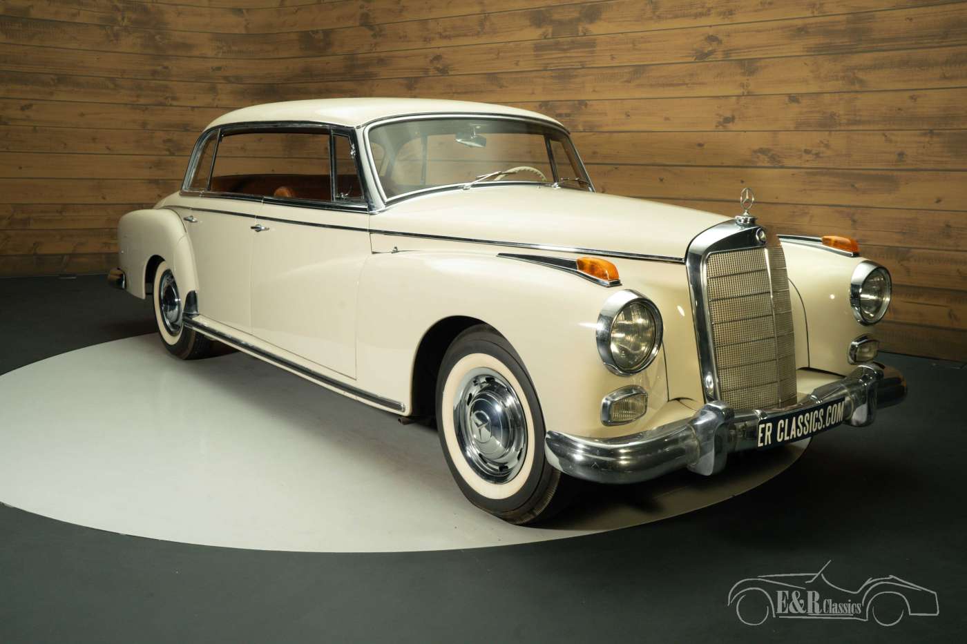 Mercedes-Benz 300