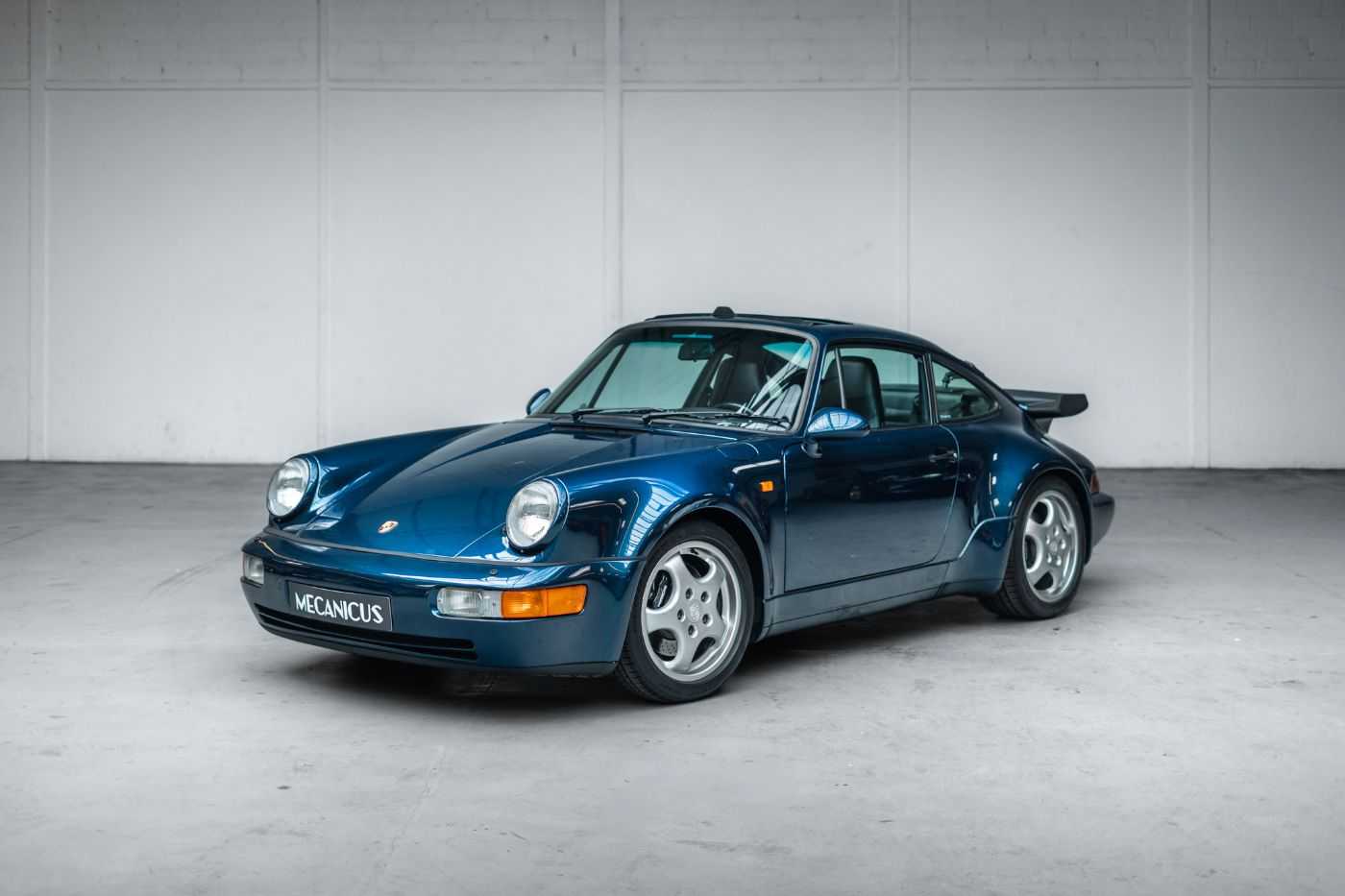 Porsche 964