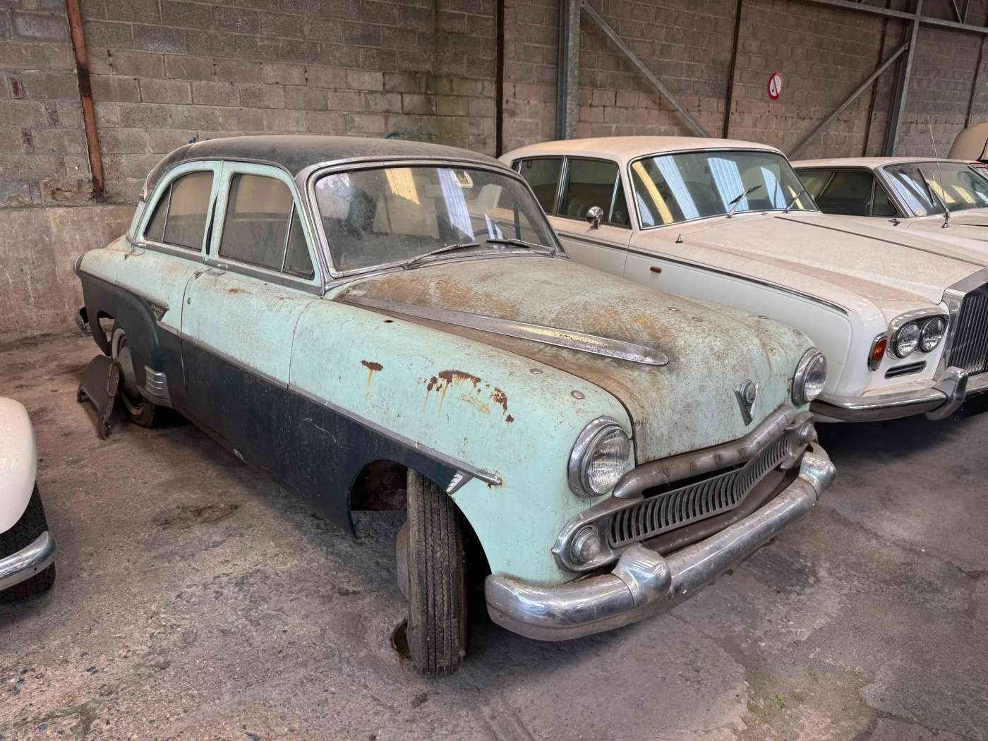 Vauxhall Cresta