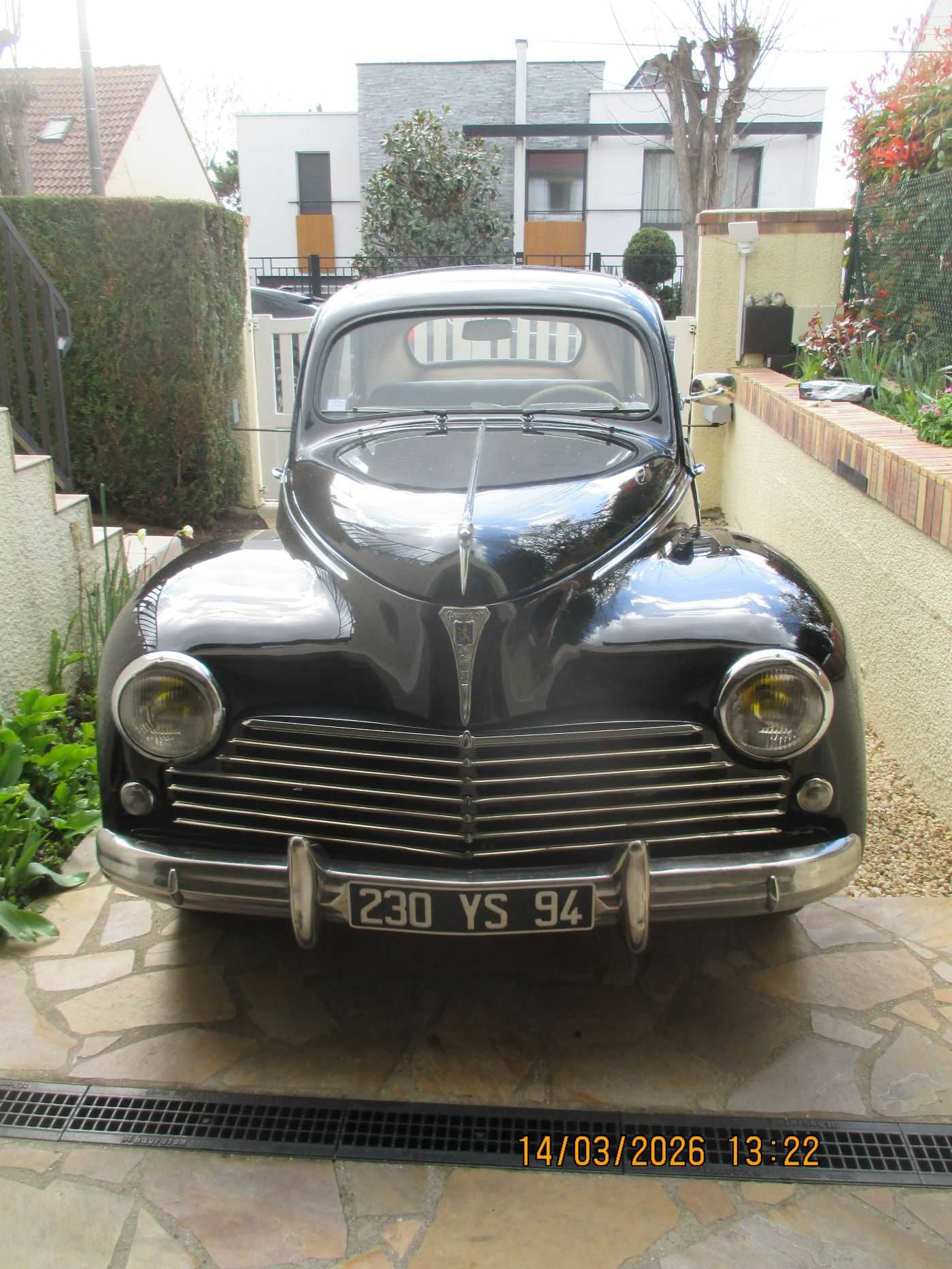 Peugeot 203