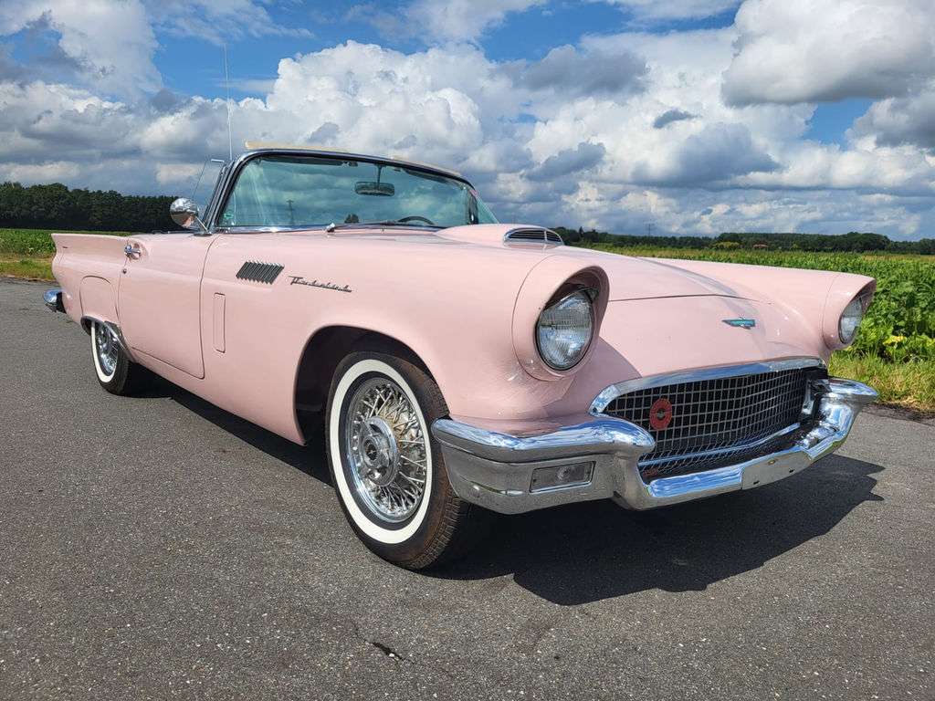 Ford Thunderbird