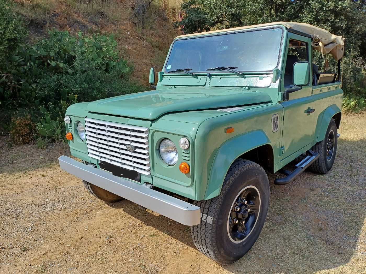 LandRover Defender