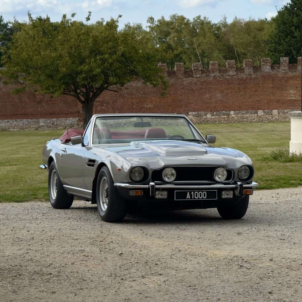 Aston Martin V8