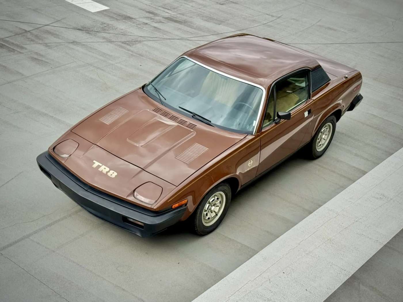 Triumph TR8