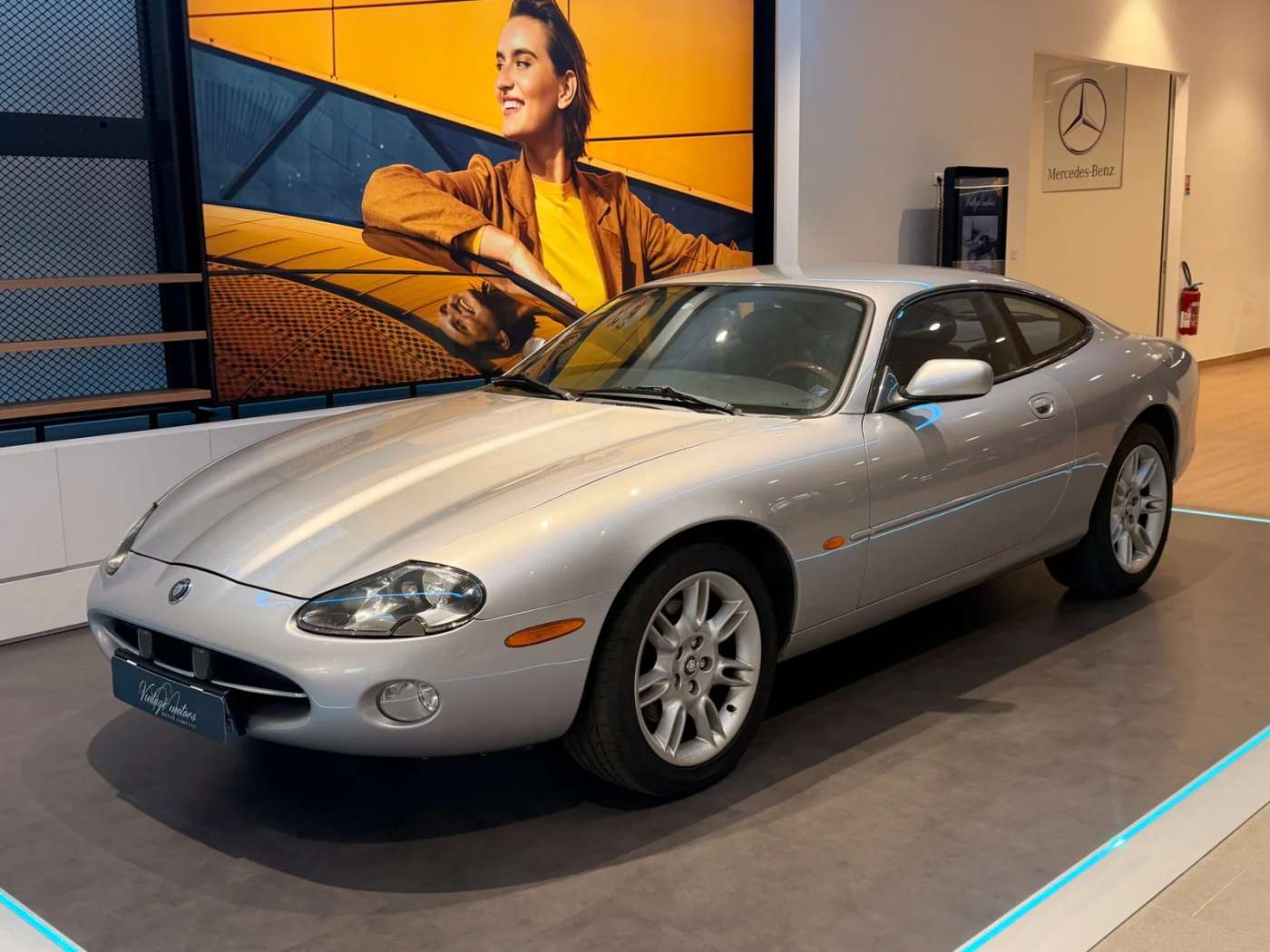Jaguar XK8